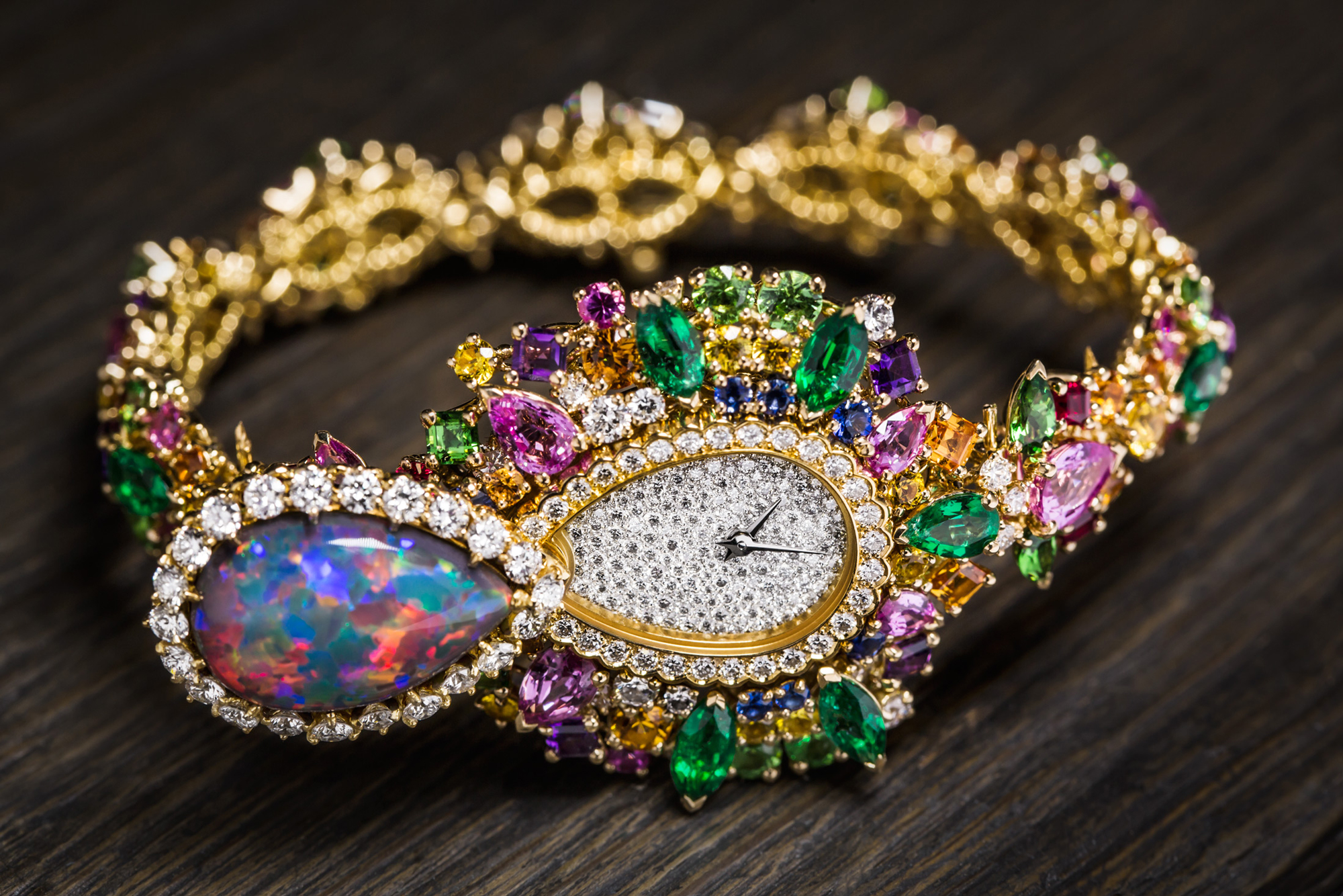 Dior et D'Opales ساعت با سنگ اوپال
