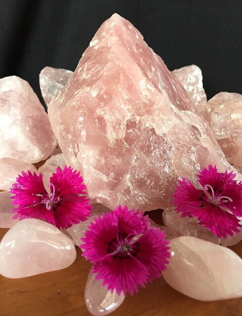 کوآرتز صورتی (rose quartz)