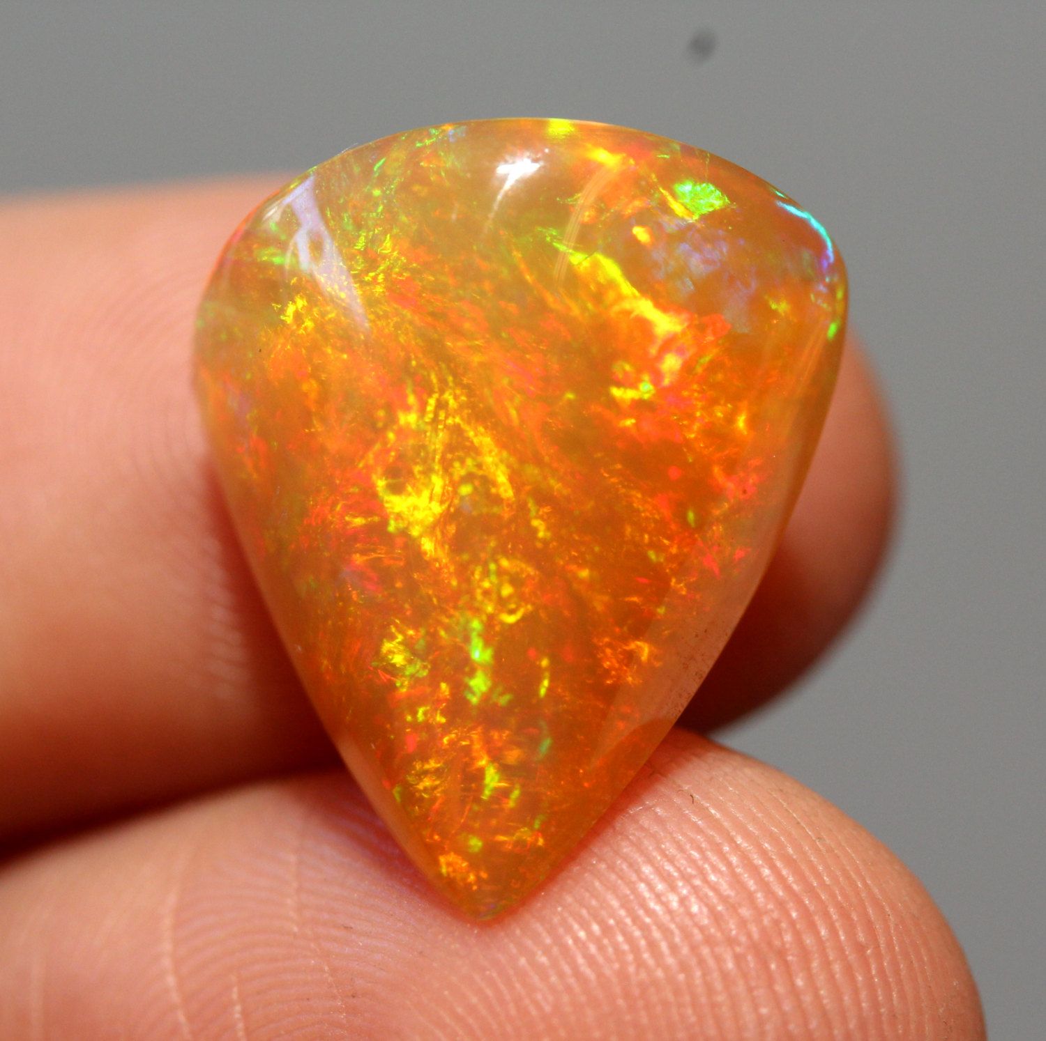  اوپال آتشی (Fire opal) 