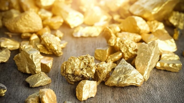 چرا طلا گران است؟