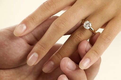 چرا حلقه سولیتر الماس محبوب ترین است؟